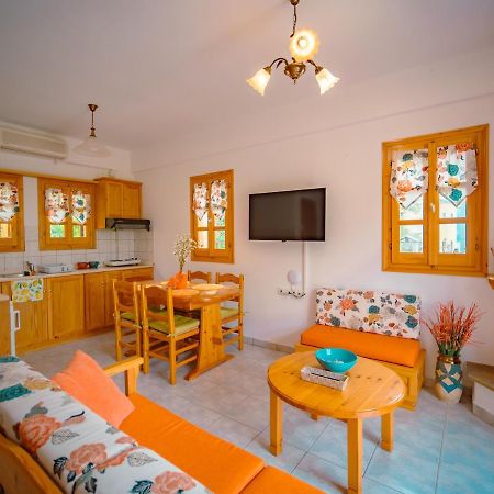 Orange House For Big Families In Damouchari - Delicious Houses ภายนอก รูปภาพ