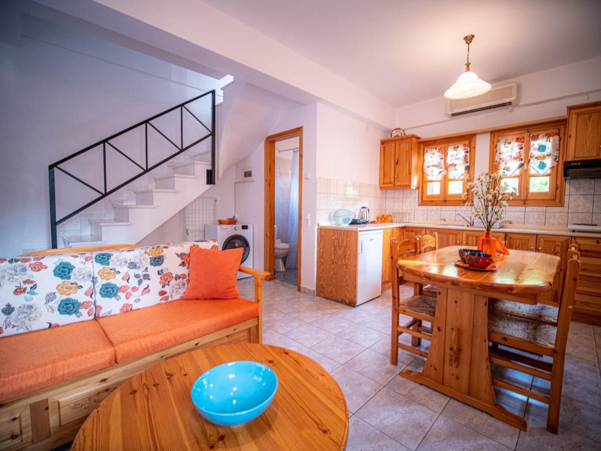 Orange House For Big Families In Damouchari - Delicious Houses ภายนอก รูปภาพ