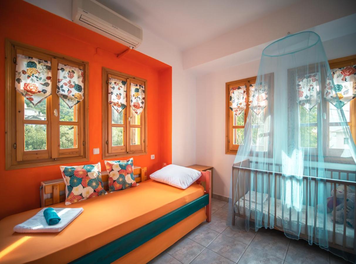 Orange House For Big Families In Damouchari - Delicious Houses ภายนอก รูปภาพ