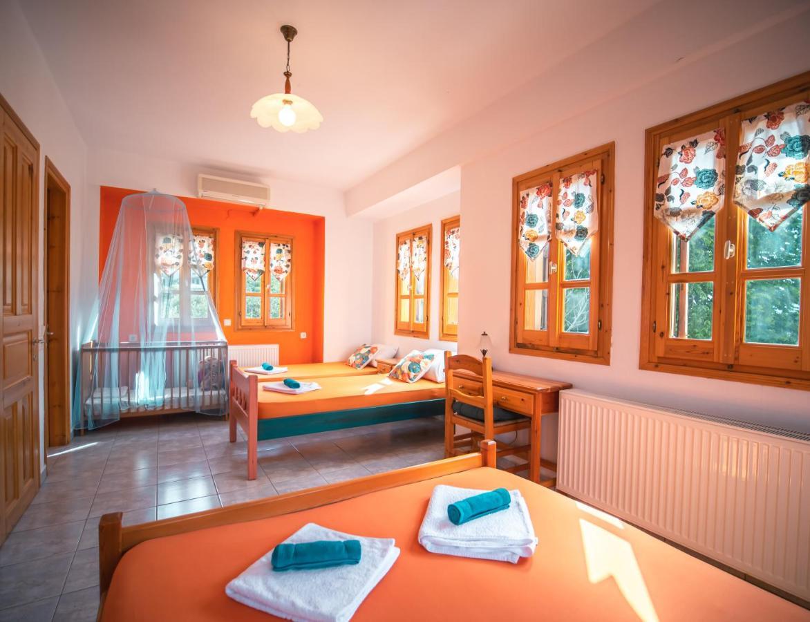 Orange House For Big Families In Damouchari - Delicious Houses ภายนอก รูปภาพ