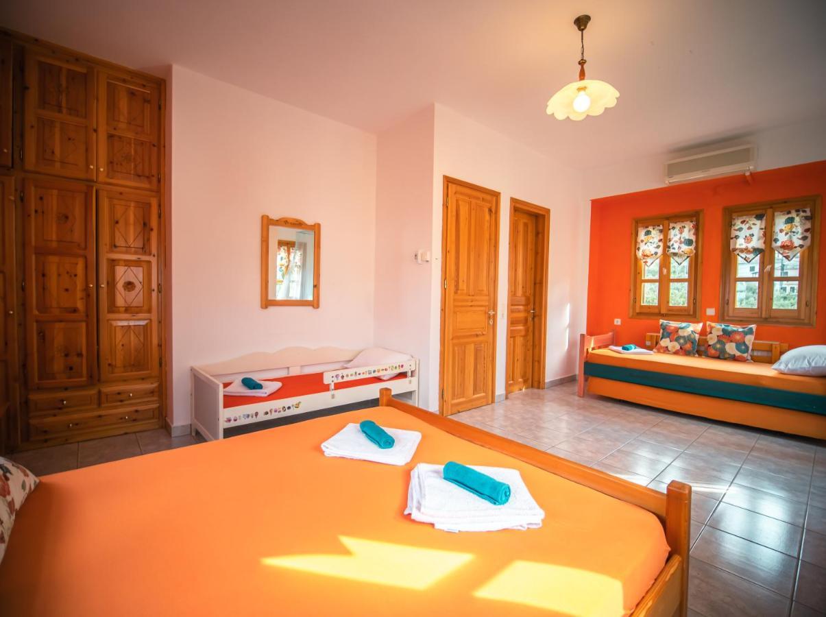 Orange House For Big Families In Damouchari - Delicious Houses ภายนอก รูปภาพ